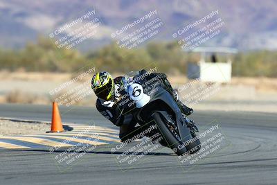 media/Jan-09-2022-SoCal Trackdays (Sun) [[2b1fec8404]]/Turn 14 (10am)/